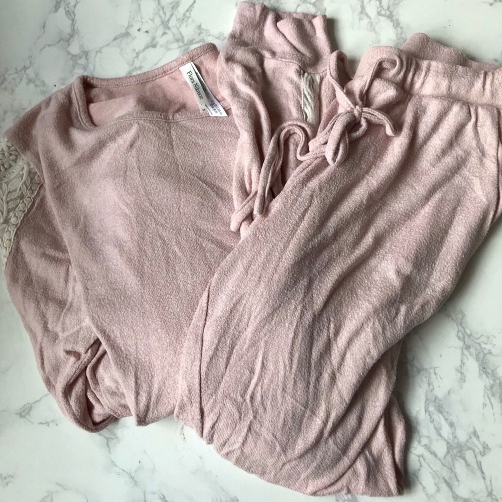 NWOT Anthropologie 2 Piece Lounge Set - Picture 4 of 4